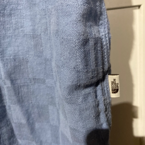 The North Face men’s shirt size M short sleeves - Picture 4 of 5